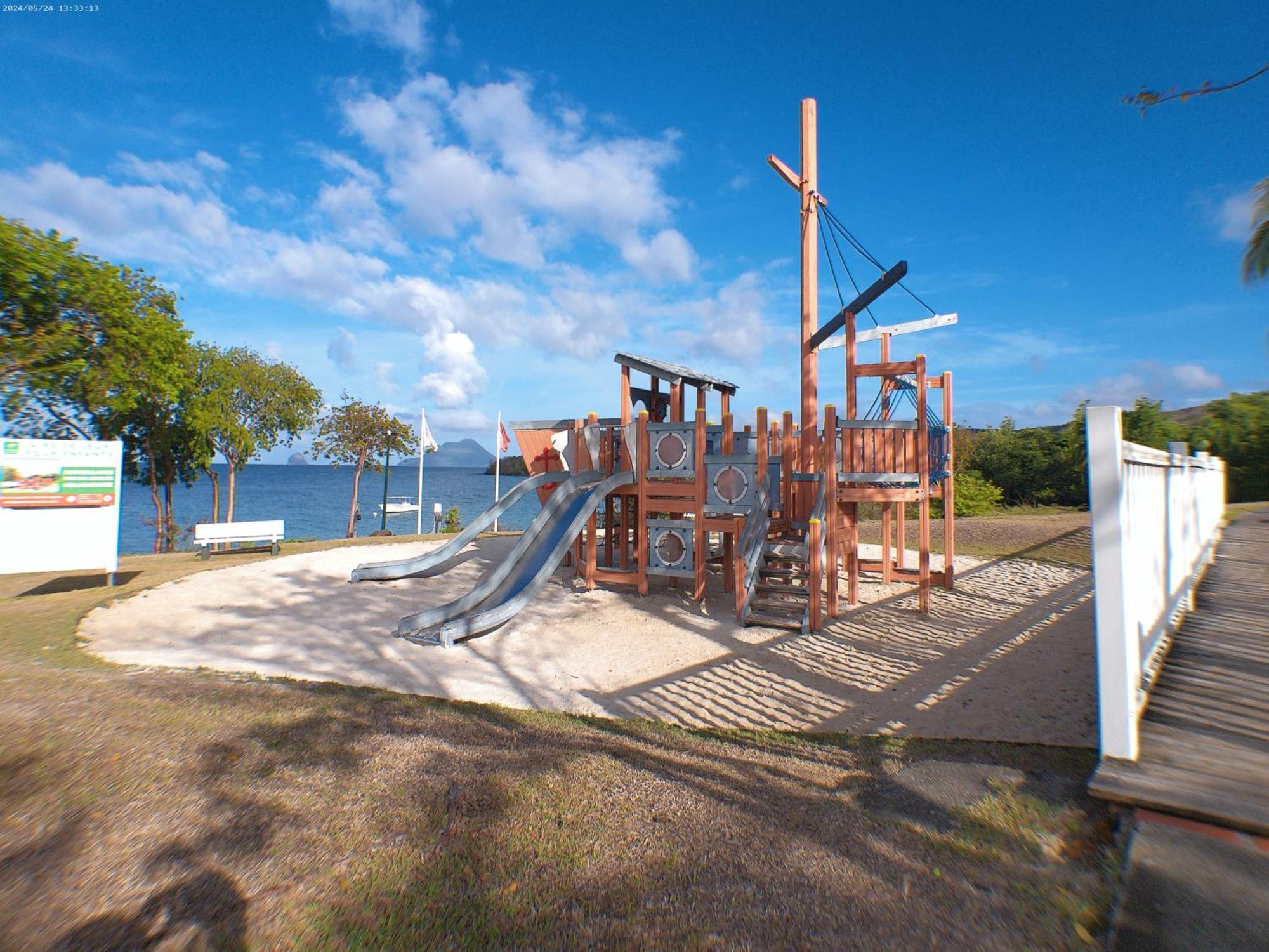 Dans Village Pierre & Vacances - 3 Pieces - Piscine, Plage - Vues Mer, Calme & Spacieux Сент-Люс Экстерьер фото